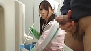 Bathroom Asian Porn - Asian bathroom attendant is in the mens part2