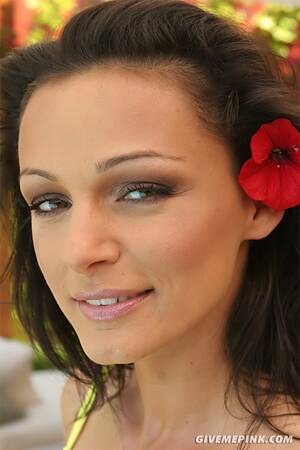 Brunette Cameron Cruise - Charming Small Titted Brunette Cameron Cruise In Opaque Stockings Plays  With Silver Toy / DefineBabe.com