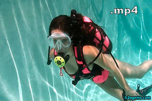 Diving Porn - Here is Casey in one of her first times ever diving, before she became the  popular porn star. She took well to the diving and was ready for open water  ...