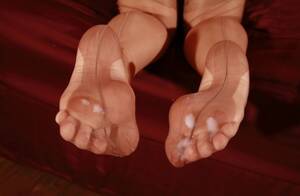 cum on nylon foot - Cum On Nylon Feet Porn & Black Porn Pics - EbonyFantasies.com