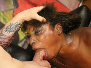 fuck her ebony throat - Ebony Porn Star Shae Spreadz Gets Her Throat Fucked Deep