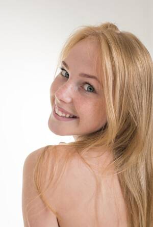 erotic beauty gallery - Erotic Beauty Nude Porn Pics & Naked Photos - PornPics.com