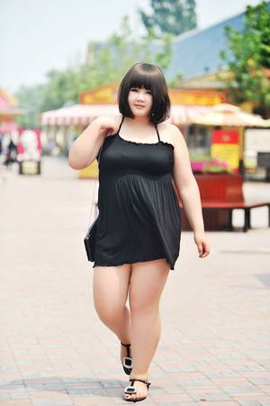 cute chubby girl - Cute chubby-legged girl :3