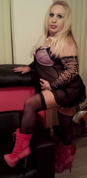mistress shemale paola - MALINA TV escort shemale London