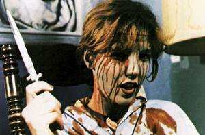 Anna Chlumsky Porn Torcher - Holly Hunter