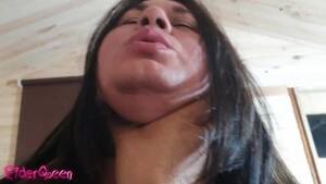 hamster mature indian sluts photos - WOW Riderqueen Mom Visits her best Xhamster Fans in her Bed - Pornhub.com