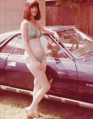 80s Polaroid Car Sex - Nah, it won't be weird, go pose by my car and I'll get the Polaroid (1970s)  : r/OldSchoolCool