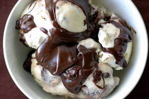 Hot Fudge Pussy - Easiest Hot Fudge Sauce | Cafe Johnsonia