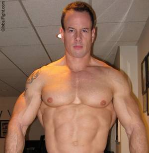 Gay Big Dick College - Gay College Jocks | big dick college jock football hunk flexing muscles