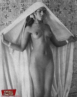 arab nude vintage - Vintage ethnic girls showing their beautiful sexy nude body - Pichunter
