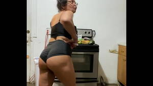 Dominican Sexy Strips - dominican milf striptease in black sexy ass big tits - XNXX.COM