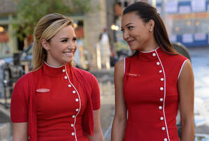 Demi Lovato Lesbian Sex - Demi Lovato Shares Lesbian Kiss on 'Glee'