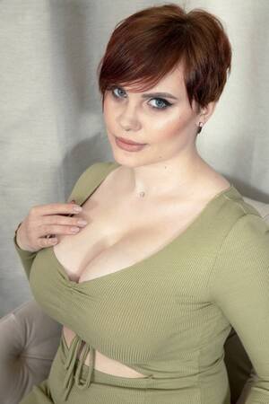 Mature Big Tits Short Hair - Short Hair BBW Porn Pics - PornPics.com