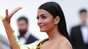 nude aishwarya rai - Cannes 2019: Aishwarya Rai Bachchan owns red carpet in lustrous fish-cut  gown