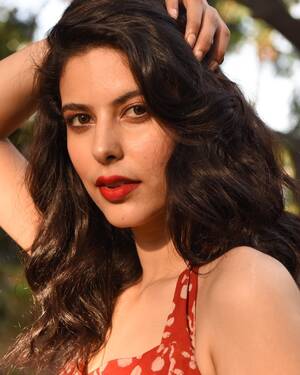 india actress roshni chopra naked - Place of birth Matching \