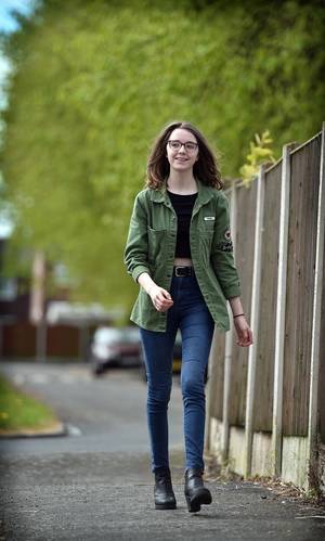 British Schoolgirl Finger Porn - Anorexic teenager who ate just an apple a day starved herself until her  fingers and feet turned blue - Mirror Online