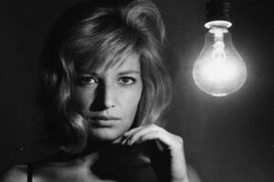 Criminal Minds Porn Monica - In Memoriam Monica Vitti, Enigmatic Beauty and Exquisite Icon of Alienation  | Decider