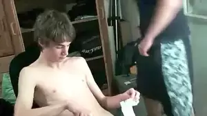 jerk off friend - friend jerking off Gay Porn - Popular Videos - Gay Bingo