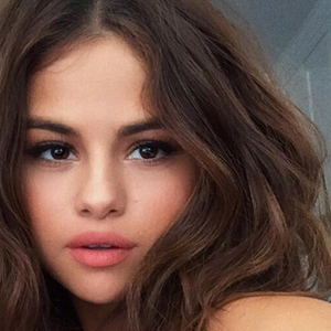 Hardcore Porn Selena Gomez - Culture News & Trends | Page 131 | SELF