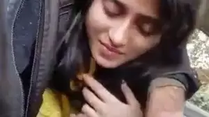 desi car blowjob - Valentine Day Blowjob Sex In Car Video porn indian film