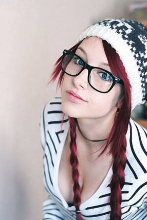 Hipster Blonde Glasses Porn - Hipster glasses girl Porn Pic - EPORNER