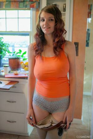 Busty Tight Porn - Tight and Busty Cosmic Foto Porno - EPORNER