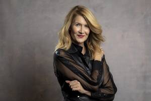 Laura Dern Jurassic Park Porn - Twitter can't get over Laura Dern's age in 'Jurassic Park' - Los Angeles  Times