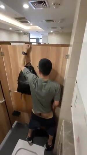 Gloryhole Bathroom Porn - Student caught enjoying bathroom gloryhole - ThisVid.com