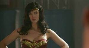 Adrianne Palicki Gets Fucked - Adrianne Palicki devastada por serie de Wonder Woman | Cine PREMIERE