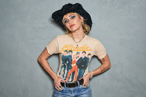 Miley Cyrus Forced Porn - Miley Cyrus Talks Working With Billy Idol on New Song 'Night Crawling'