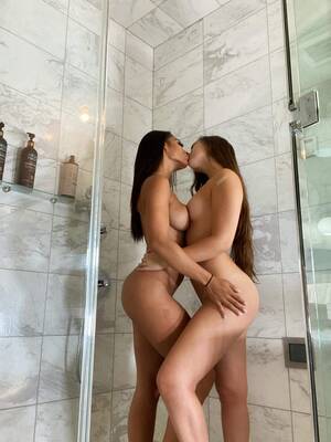 Hottest Porn Shower - Hot Shower Porn Pic - EPORNER