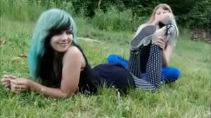 emo girl toe sucking - emo girl lick feet - XNXX.COM