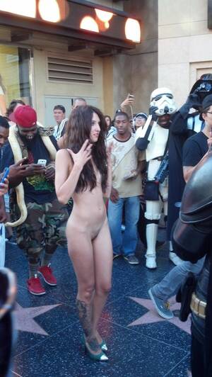 Cosplay Girls Sex Public - Cosplay Nude in Public - 81 porn photos