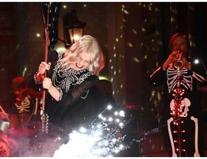 avril lavigne upskirt - What Can We Learn About the Double Standard Toward Women in Rock?