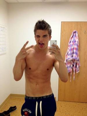 Beautiful Faces Porn Gay - Gay Boys Gay Porn â€“ Gay Boys With Cams Taking Nude Self Pics