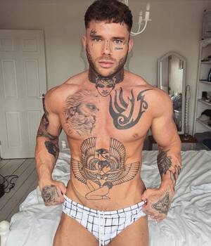 Bisexual Male Porn Stars Tattoo - Tattooed Hunk Joel Hart Makes His Gay Porn Debut Fucking Dean Young And You  Can Watch It For FREE