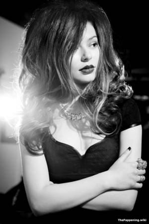 Miranda Cosgrove Porn Magazine - 