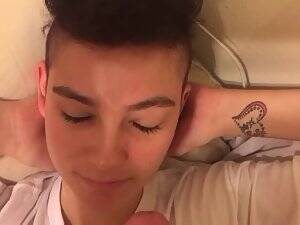 butch girl facial cumshot - Cum facial for cute tomboy girl - Voyeur Videos