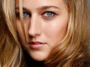 Leelee Sobieski - Along with a handful of Hollywood stars, Leelee Sobieski is one of those  intellectual actresses who attended Brown University briefly before  dropping out to ...