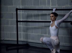 Black Swan Mila Kunis Porn - Actors Who Lost (and Gained) Major Weight | Eat This Not That