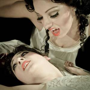 Androgynous Vampire Porn - Tara Lally & Jessica Tretter in Jamey Leverett's The Blood Countess photo  by Tim Leverett