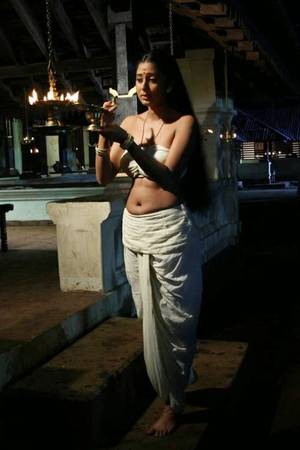 Malayalam Actress Kaniha Porn - Actress Kanika hot thighs photo Gallery