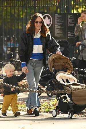 anna kournikova red panty upskirt - Chloe Sevigny â€“ Janet Charlton's Hollywood, Celebrity Gossip and Rumors