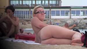 ladies on beach nude butts - Gorgeous women relaxing on the nudist beach butt naked - watch on  VoyeurHit.com. The world of free voyeur video, spy video and hidden cameras