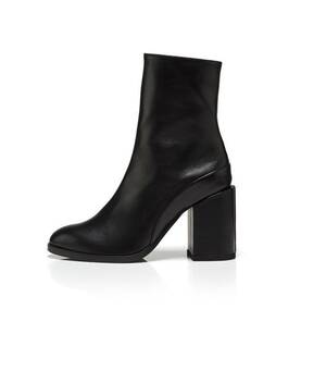 black porno selena gomez - Pin on Womens Spring 2017 Clothing