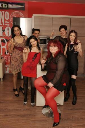 Bbw Mature Party - BBW Mature Party Porn Pics & Naked Photos - PornPics.com