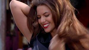 Kari Wuhrer Pussy - Thinner (1996)