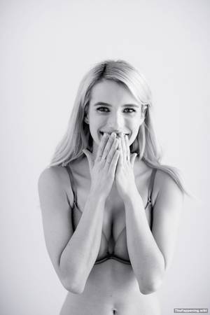 Emma Roberts Porn Gif - 