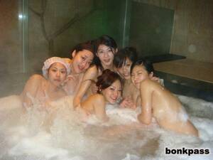 asian lesbian bath - Chinese girlfriends in lesbian bath orgy - Pichunter