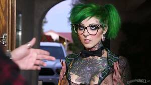 Long Green Hair Angel Porn - Extraordinary whore with green hair Sydnee Vicious gives her head and gets  her twat rammed - AnySex.com Video